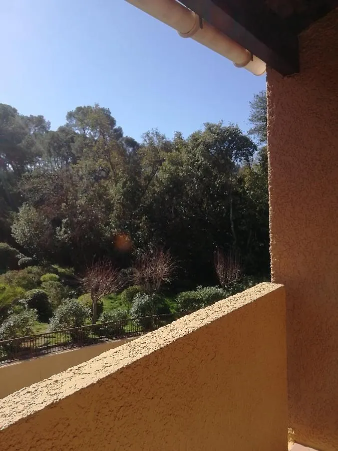 Bel Appartement Calme Et Proche Des Plages Hyeres